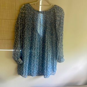 Super cute babydoll dress with a low back. Perfect for the summer!